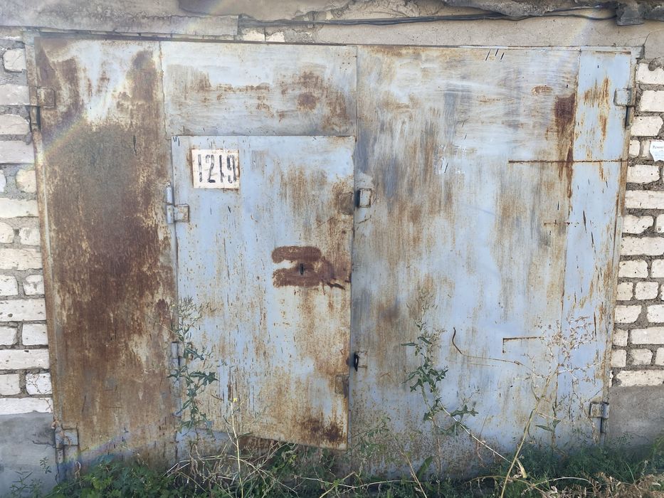 Продам гараж док есть