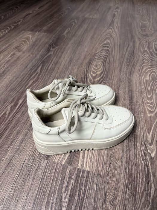 Продам женскую  обувь