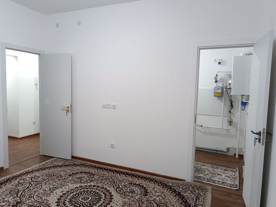 Chirchiq shahar Mikrarayon 2 Assalom havo Golden house 3 xonali uy sot