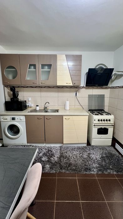 Proprietar inchiriez garsoniera