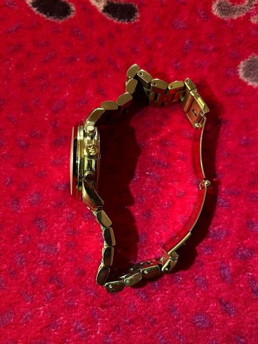 Продам Оригинал часы Michael Kors