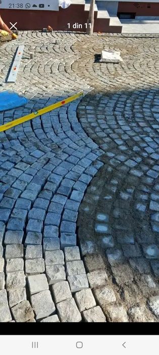 Vând piatra cubica și montez Vând piatra de munte și montez ecsperient