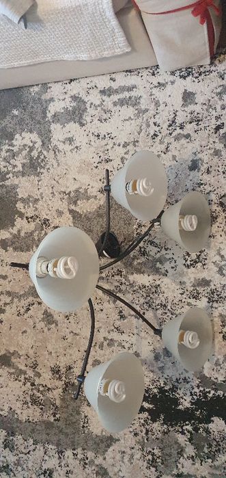 lustra cu 5 brate 200 lei