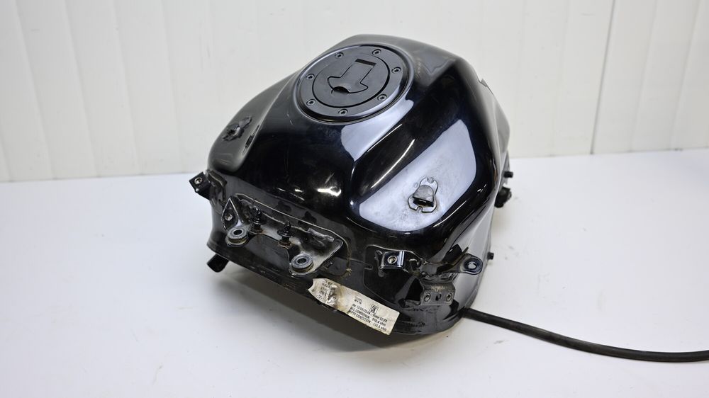 Rezervor Benzina Cu Capac Buson KTM Duke 125 2017 - 2023