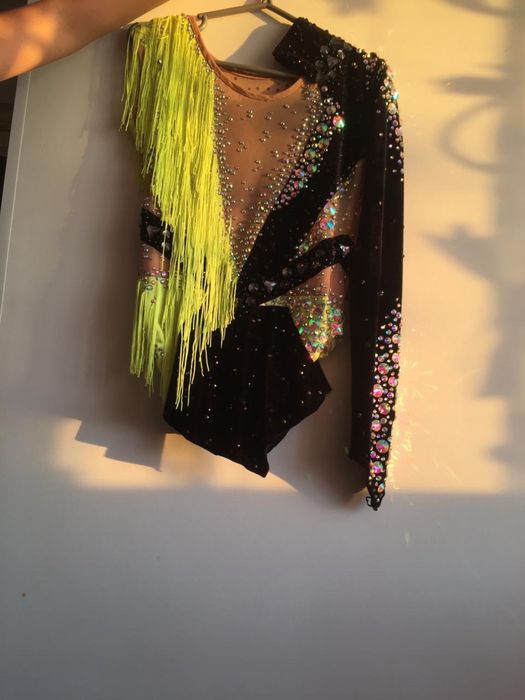 Гимнастический купальник