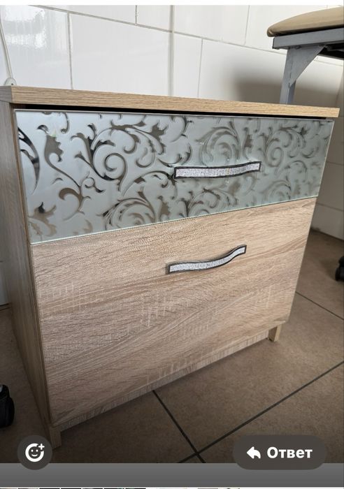 Продам тумбочку в отличном состоянии