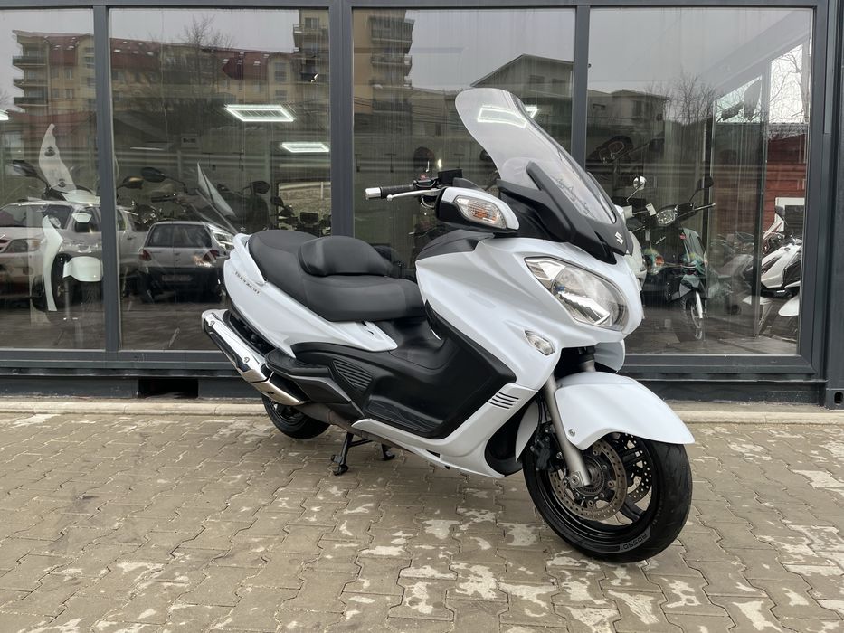 Suzuki Burgman 650 cc - Garantie - Transport Gratuit -