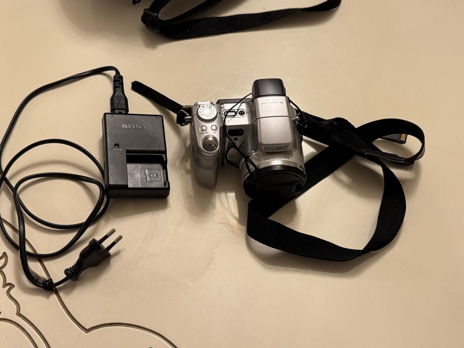 Фотоапарат Sony состояние новое