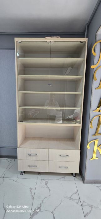 Holati yangi oz ishlatilgan salon ofis uchun tugri keladi