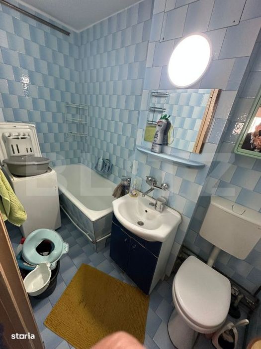 Apartament 4 camere, decomandat, etaj intermediar, parcare, Manastur