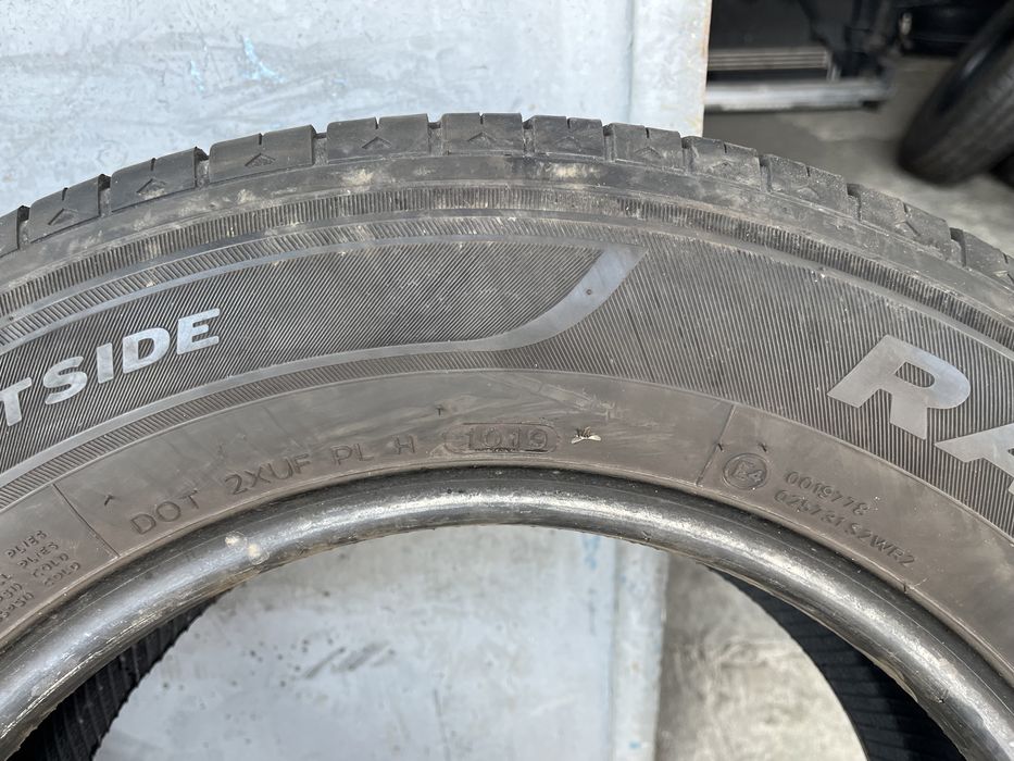 2 бр. гуми за бус 215/65/16C Hankook DOT 1019 6,2 mm