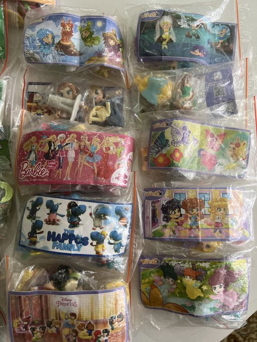 Продам серии игрушек киндер сюрприза