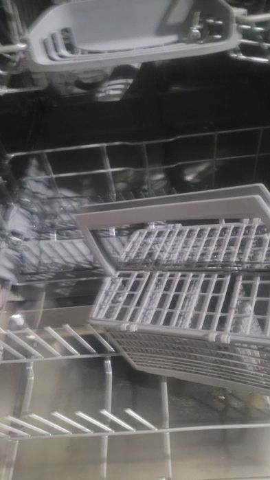 Idish yuvadigan mashina