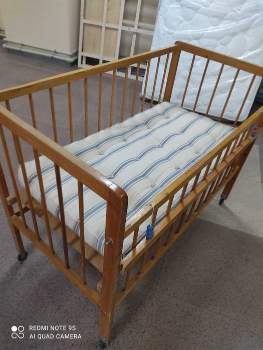 Детская кровать с матрасом