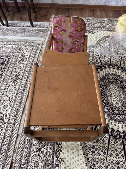 Детский столик.