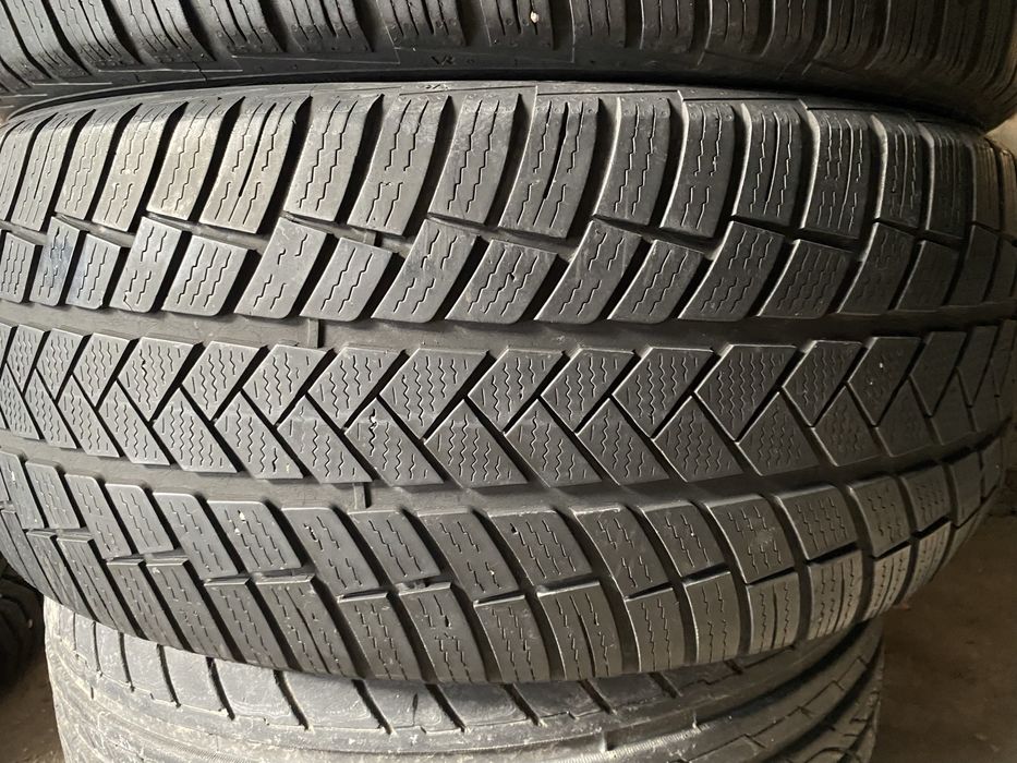Шины 255/45/20 пара бу вреденштайн