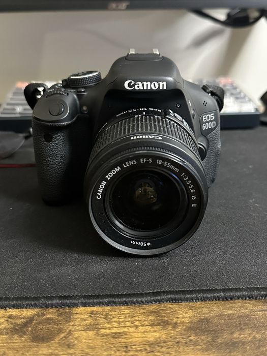 Камера Cabon EOS 600D