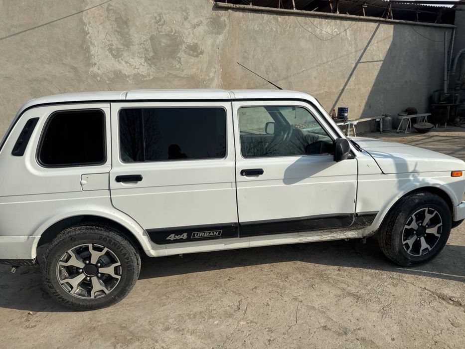 Lada niva urban 4 eshikli full 2022
