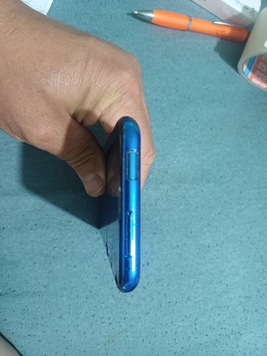 Huawei P Smart Z STK-LX1 cu displayul spart. Placa este buna