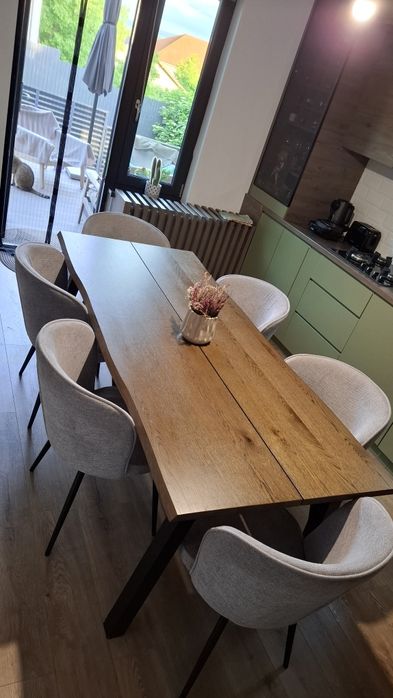 Masă extensibilă 90×200 / 292 cm + scaune tapițate, set dining modern, stare foarte bună