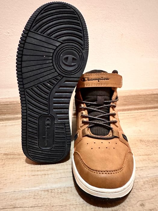 Нови детски обувки Champion