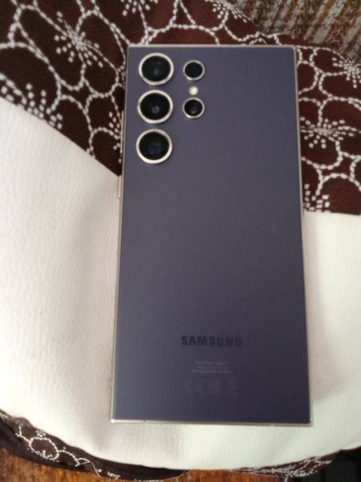 Продава се чисто нов Самсунг Ултра 24 с гаранция 3години
