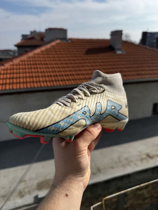 Бутонки за трева