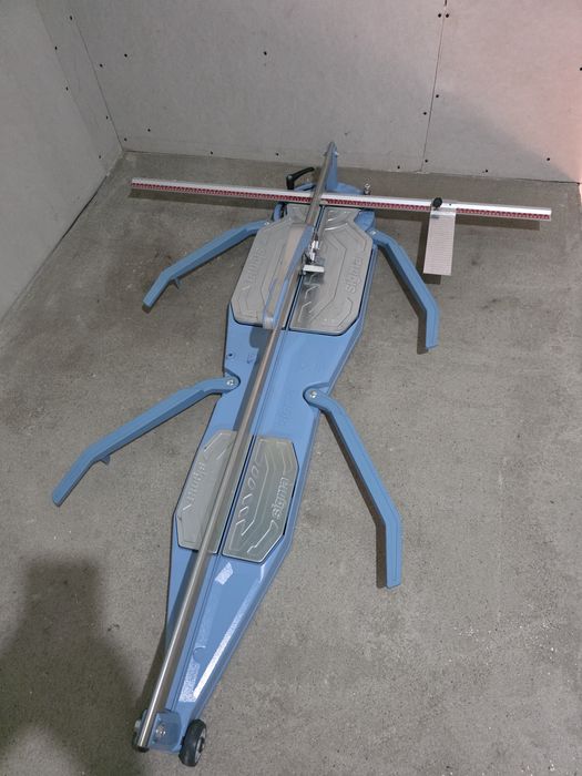 Vând mașină de tăiat Sigma 125cm