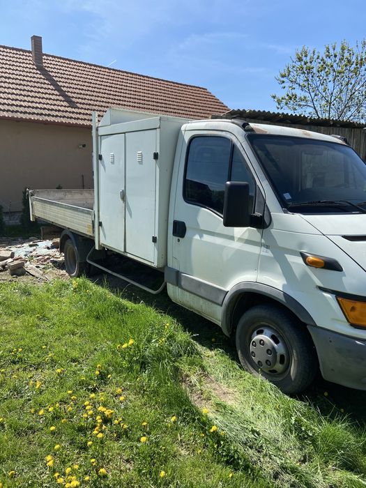 IVECO, basculabila cu motor 2.8 si lada de unelte