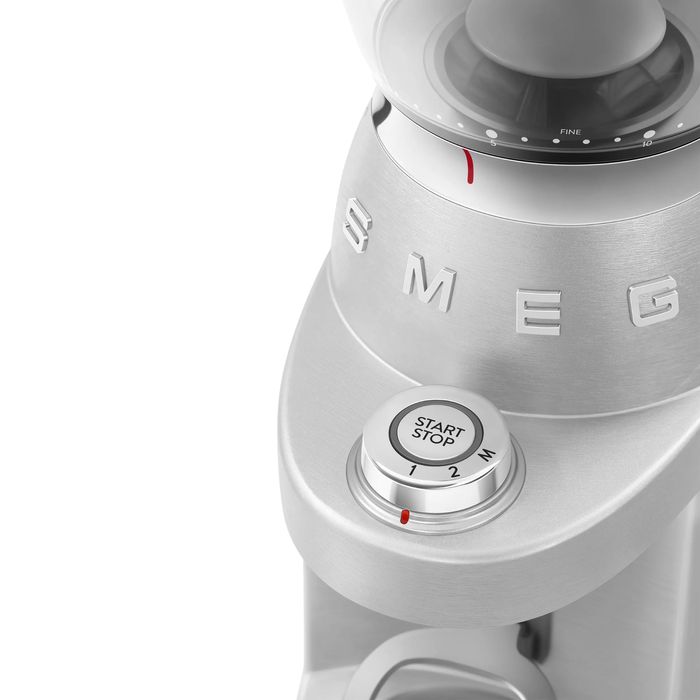 SMEG CGF02SSEU Кафемелачка