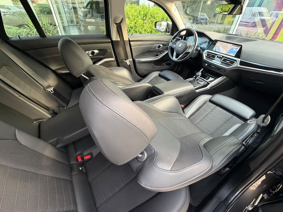 BMW seria 3 G21 2.0 D xdrive