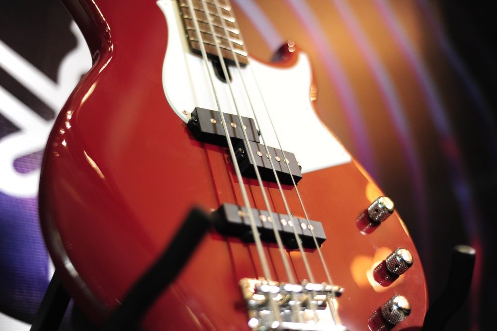 Бас гитара YAMAHA BB234