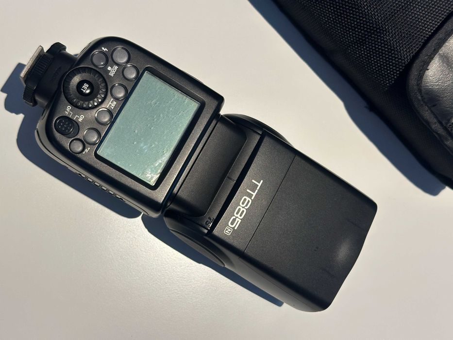 Blitz:  Godox TT685N / Yongnuo YN565EX / Declansatoare Godox X1T X1R / + BONUS