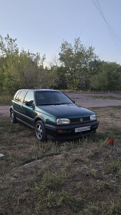 Гольф 3  2 литра