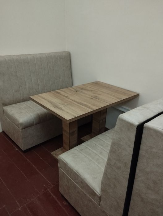 Cafe uchun mebel komplekt sotiladi