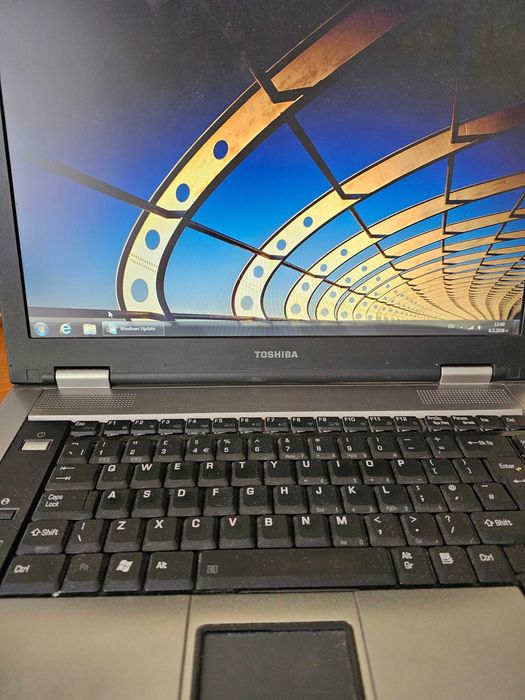 Бизнес лаптоп Toshiba Tecra A8