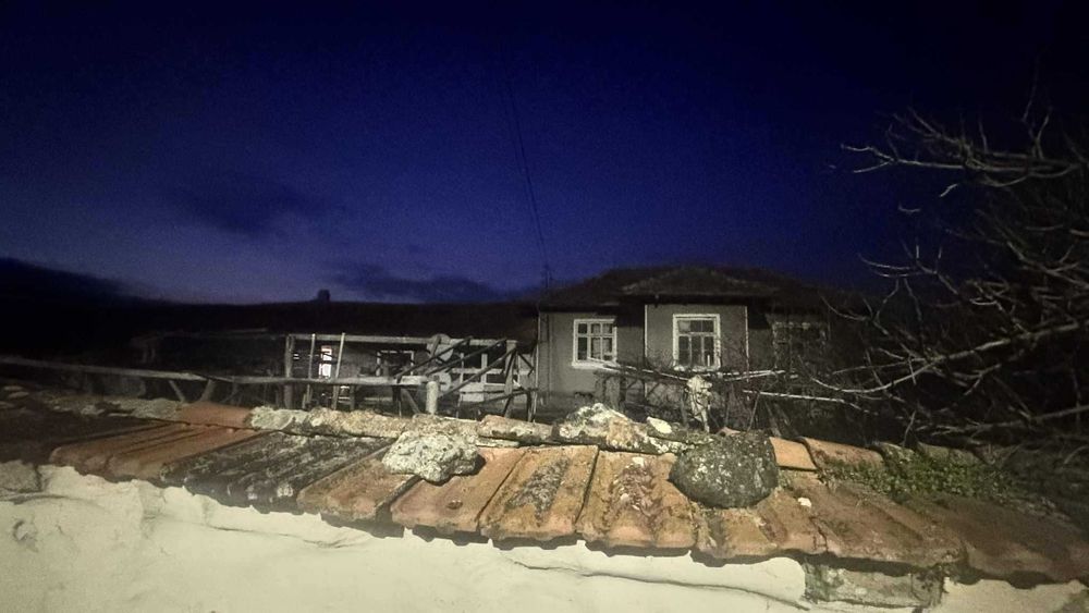 Продава се Къща в Провадия - 3500 кв.м за 12 €/кв.м - Снимка #6