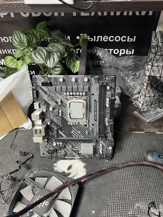 i5 12400f + материнка H610M + башня кулер