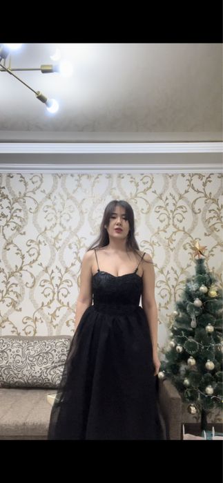 Продам нарядное платье