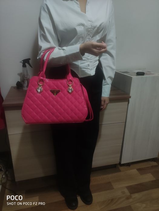 Сумка Авон 4000 тг.