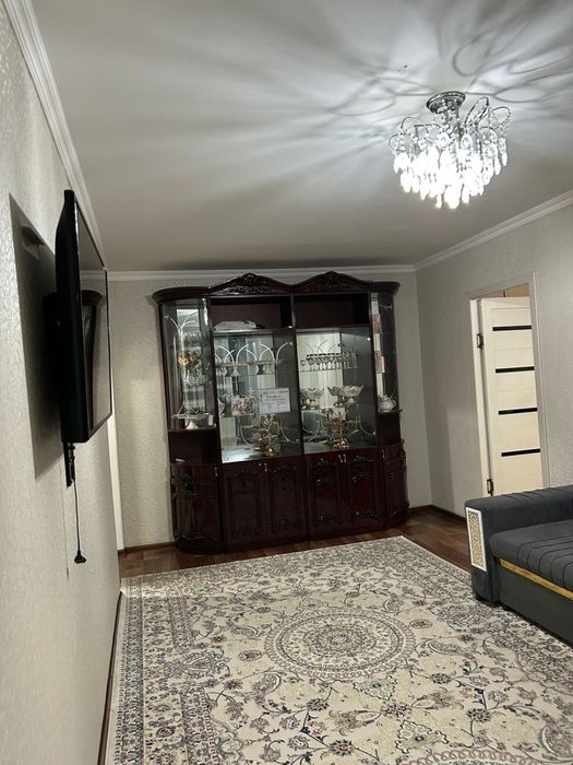 Продается 2ком в 3мкр на 4эт