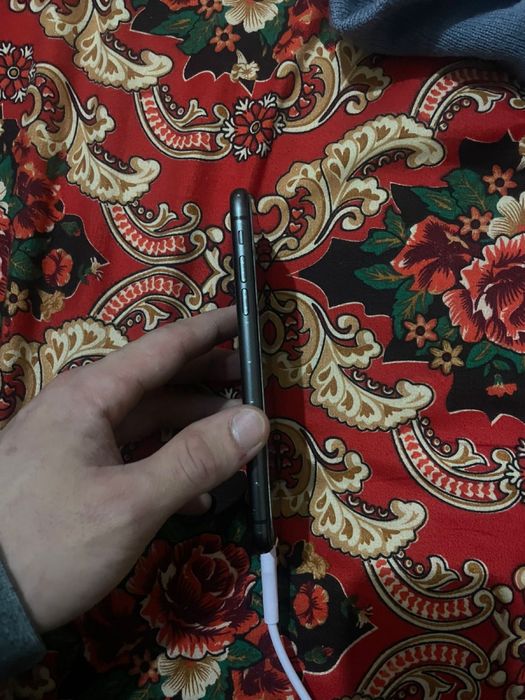 айфон 11 64гб срочно