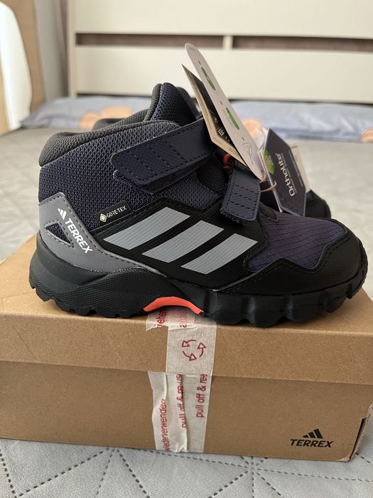 Ghete pentru băieți Adidas Terex nr 27
