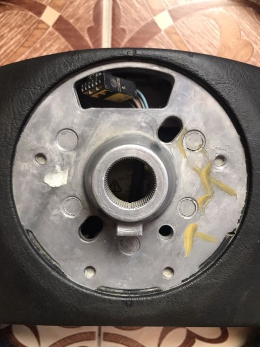 Руль БМВ Е34,Е36,Е38,Е39.