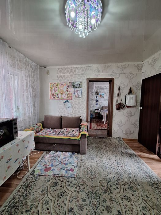 Продам дом район бензостроя.