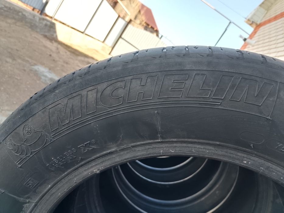 Продам шины летние Мишлен 4шт
