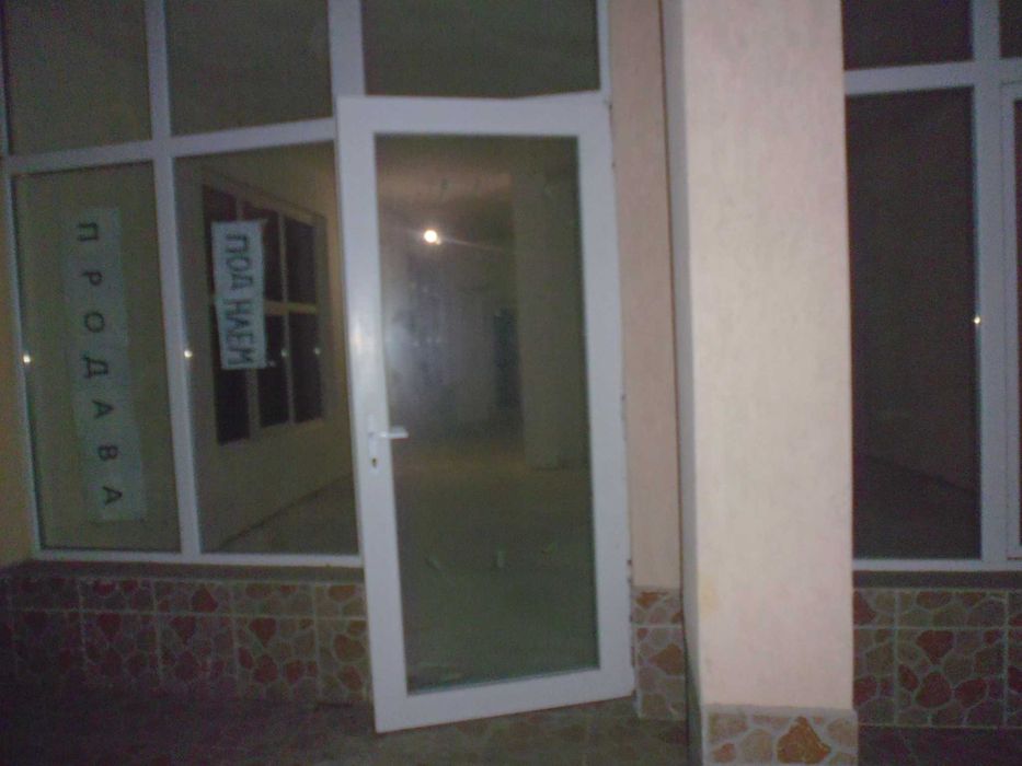 Магазин за отдаване под наем в ж.к. Люлин център, гр. София