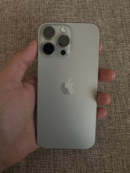 Смартфон. Iphone 16 pro max  Срочно!