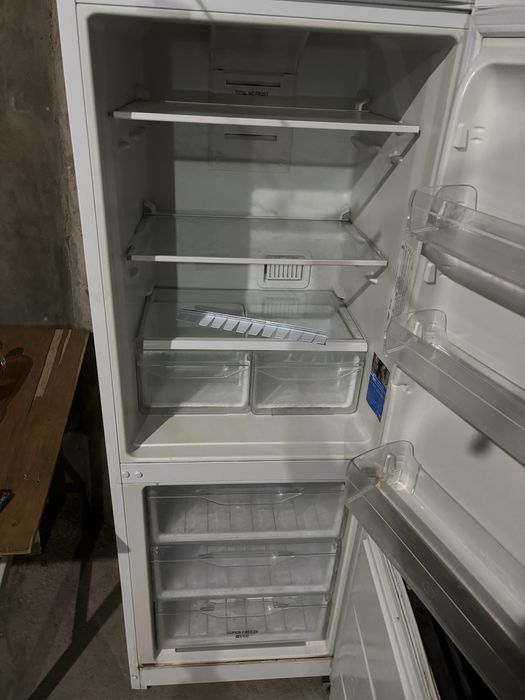 Продажа холодильник indesit
