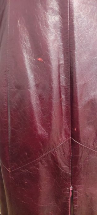 Отдам кожаный плащ б/у